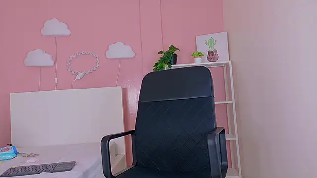 Chatroom XXX en direct de SeleneGibson__