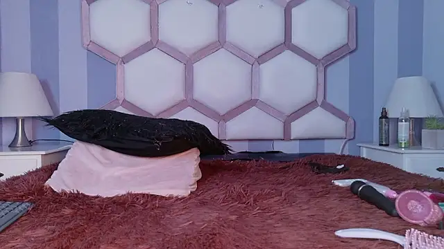 Chatroom XXX en direct de yvi_taylor