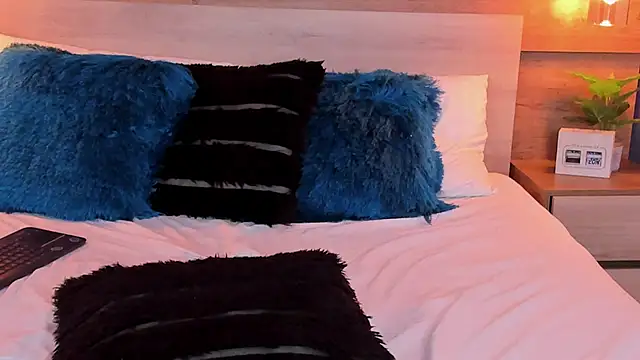 XXX chat uživo modela SusanAdams1