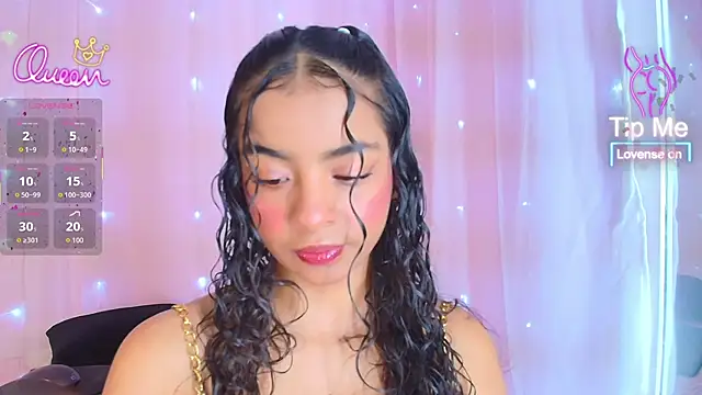 SunnyGilmoree Adlı Modelin Canlı XXX Sohbeti