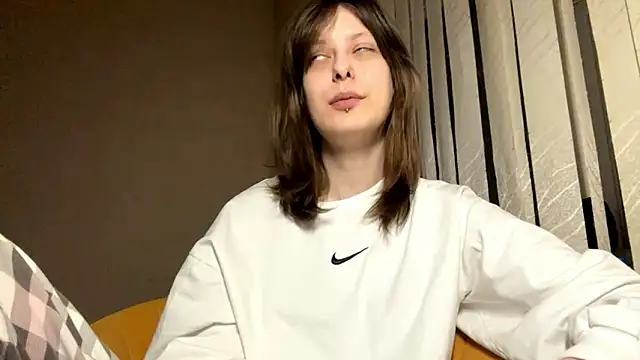 Love_Only_Sofia élő XXX-chatje