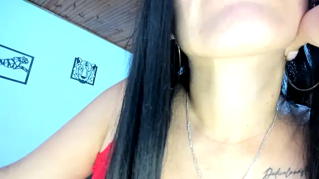 Tania_mature Chat XXX live