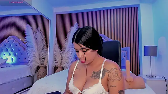 Chatroom XXX en direct de SelenaStonne