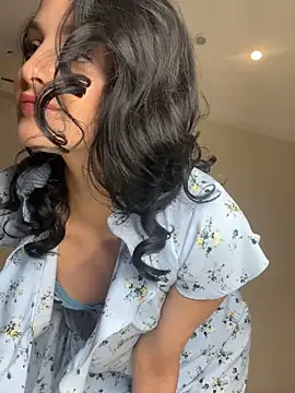 Evayra's Live XXX Chat