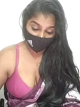 Tamil_AzhaghiのライブXXXチャット