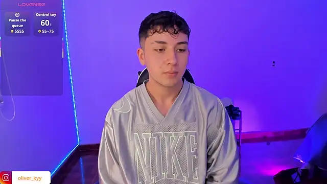 oliver_kyy webcam show