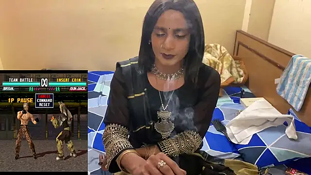 دردشة LuvLayla الجنسية المباشرة