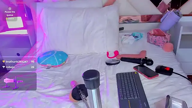 Chat +18 de CintiaVega ao vivo