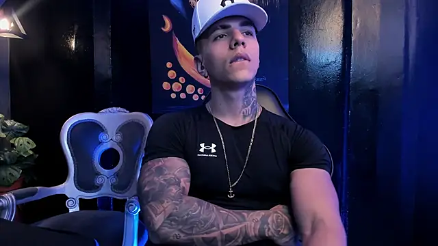 SalvatoreDmore 即時 XXX 聊天