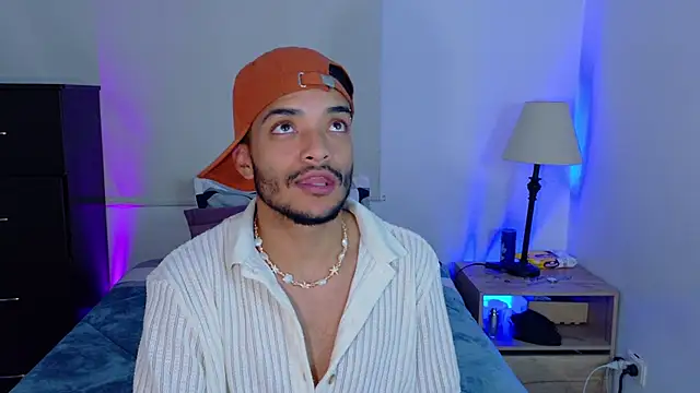 Show modela eross_chipre_ na web-kameri