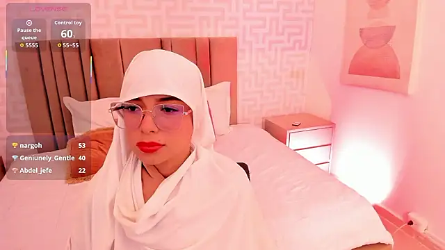 Chat XXX ao vivo de naishaa_