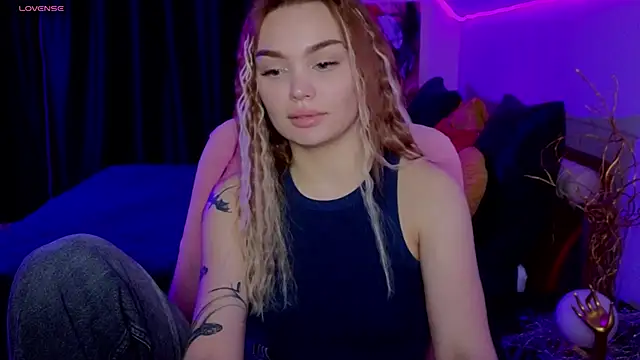 KitsyMoore Chat XXX in diretta