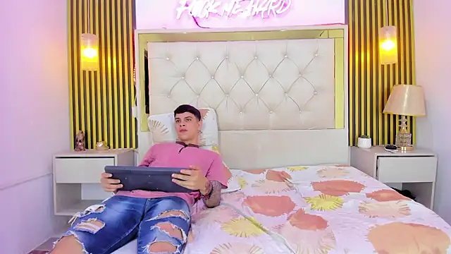 TeamAR_ Adlı Modelin Canlı XXX Sohbeti