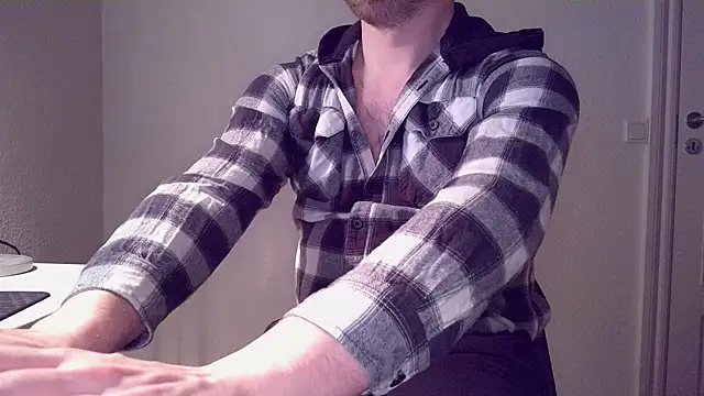 Czat XXX na żywo – Clamshive777