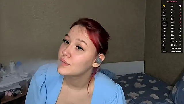 BigHeartMia élő XXX-chatje