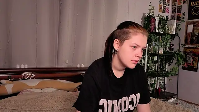 BevHanni Chat XXX in diretta