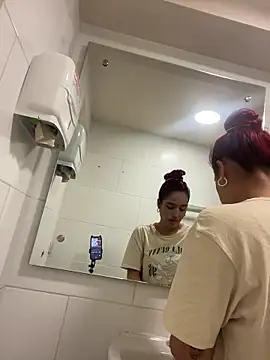 Chatroom XXX en direct de ArielSparkz