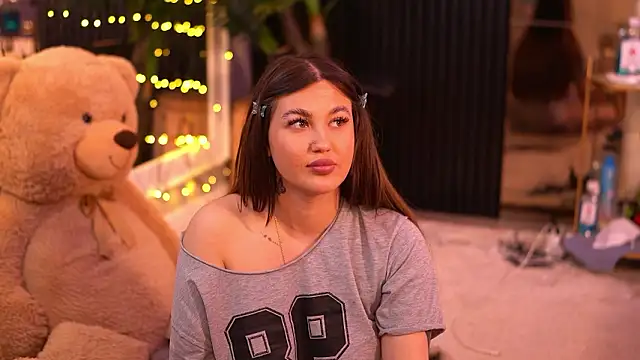 AkaliLuna Chat XXX in diretta