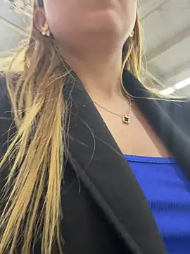 Sirel_ Adlı Modelin Canlı XXX Sohbeti