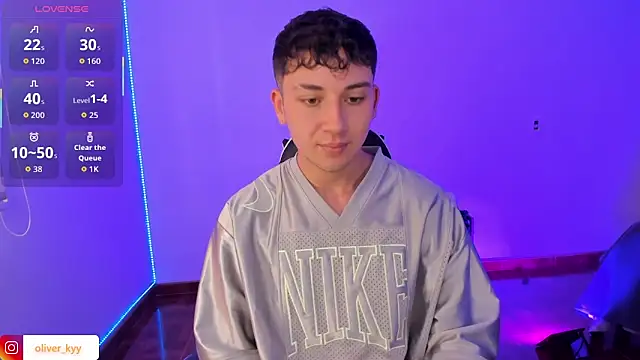 oliver_kyy Webcam Show