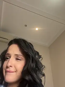 دردشة Evayra الجنسية المباشرة