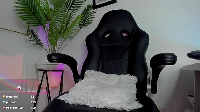 brianahill_ Live XXX Chat