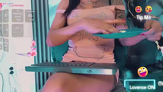 khiara_moretti 网络  视讯表演