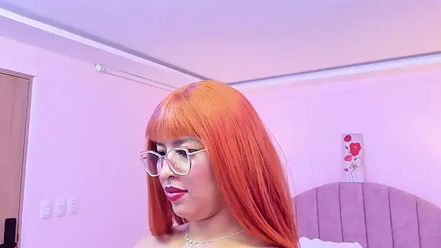 MadelaineJones Live XXX Chat