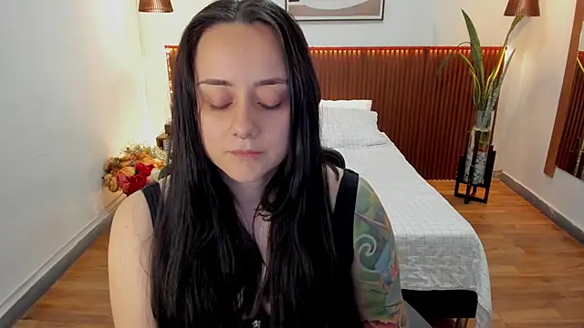 KatherineBond Live XXX Chat