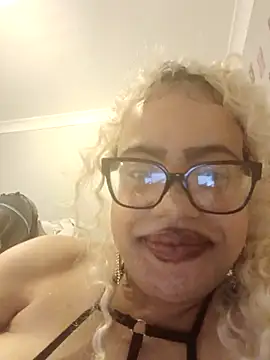 ravenmilf Live XXX Chat