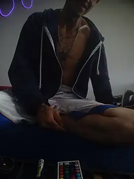 Tattoboy19cm: онлайн-секс-чат