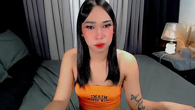 Kisha_fucks Webcam-Show