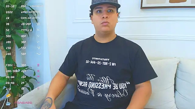 دردشة Naim_Bennetsex الجنسية المباشرة