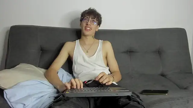 Онлайн чат XXX Dio__morningstar