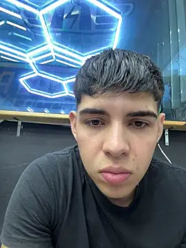 Chat +18 de Johan_stick ao vivo