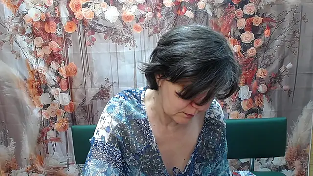 LunaDobra Live XXX Chat