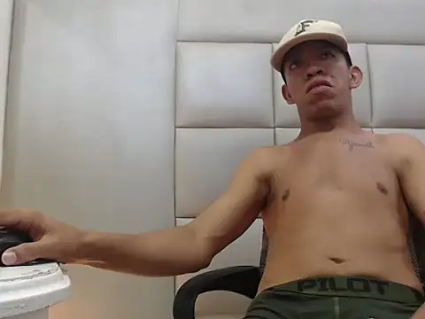 Dantehottx: απευθείας συνομιλία ΧΧΧ