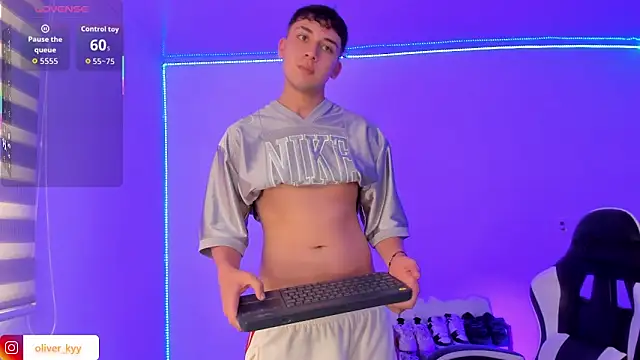 oliver_kyy Live XXX-Chat