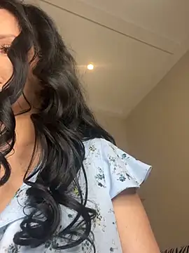 Evayra: онлайн-секс-чат