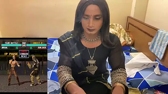 XXX chat uživo modela LuvLayla