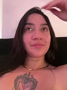 Chatroom XXX en direct de EmmyEvans1