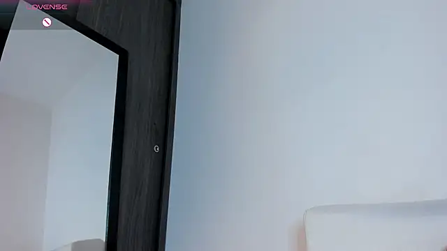 Noami_Rose 라이브 XXX 채팅