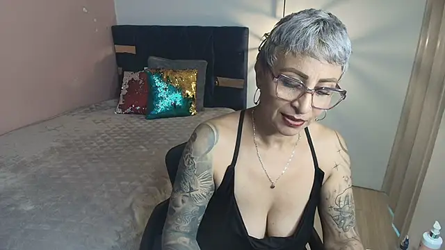 Charlotte__Gray Live XXX Chat