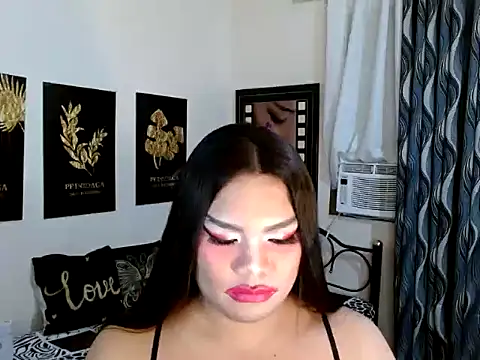 TSbrianaHugeCock Chat XXX in diretta