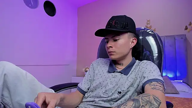 Nascary_Foxn Live XXX chat