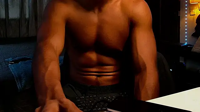 Jhon_wich Adlı Modelin Canlı XXX Sohbeti