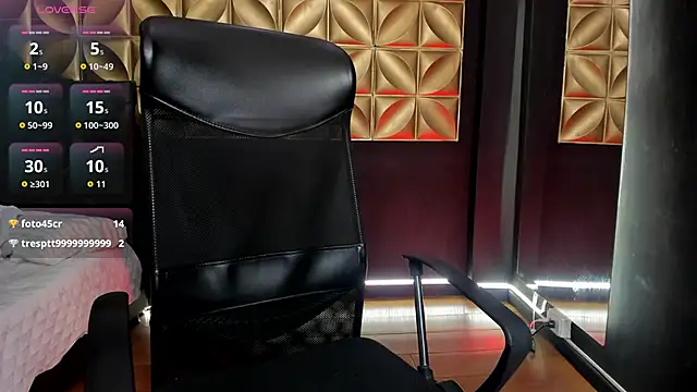 Chatroom XXX en direct de lovenatasha_