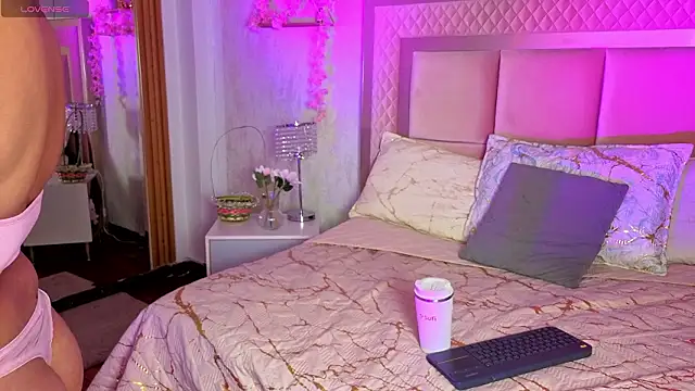 دردشة AlanaOdison الجنسية المباشرة