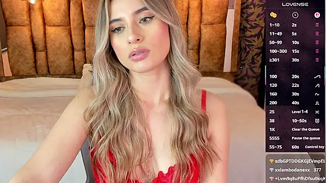 KiaraCarter: онлайн-секс-чат