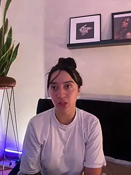 EmmyEvans1 라이브 XXX 채팅